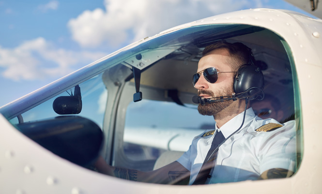 Солнцезаитные очки для пилотов
